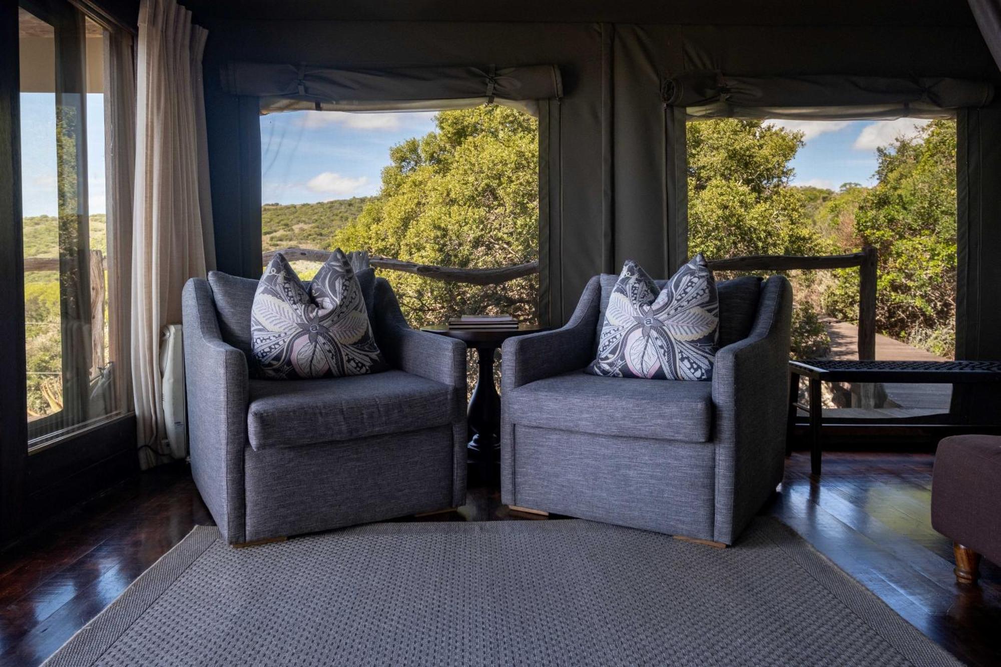 Hillsnek Safari Camp - Réserve animalière d'Amakhala Extérieur photo